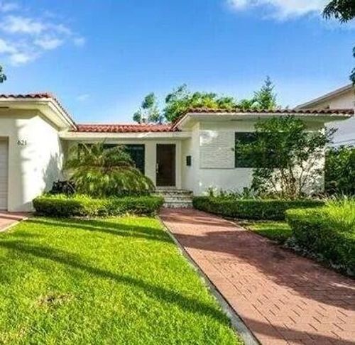 621 Ne 56th St, Miami, FL, 33137-2317 | Card Image