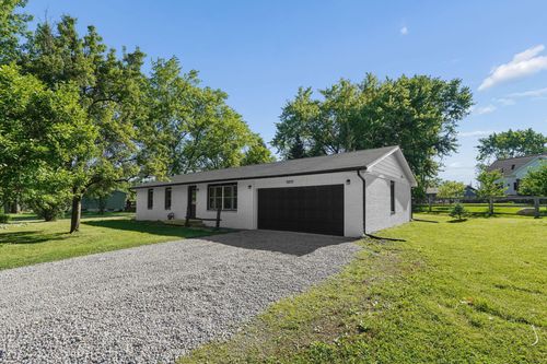 2055 Cherokee Dr, London, OH, 43140-9015 | Card Image