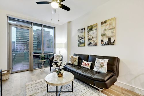 1911-222 West Ave, Austin, TX, 78701-0027 | Card Image