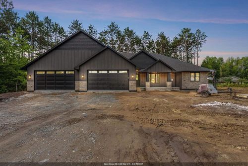 3141 High Country Court, SUAMICO, WI, 54313 | Card Image