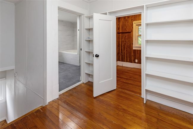 1025 W Walker St, House other with 3 bedrooms, 2 bathrooms and null parking in Denison TX | Image 13