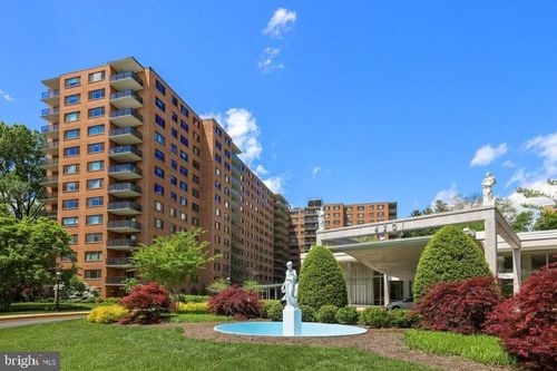 923w-4201 Cathedral Ave Nw, WASHINGTON, DC, 20016-4925 | Card Image