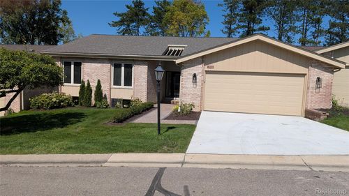 2014 Waldons Ct, West Bloomfield, MI, 48322-4337 | Card Image