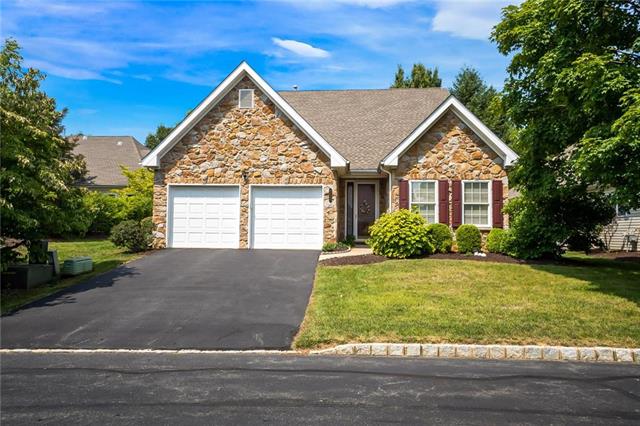 Terrwood Dr, Macungie, PA 18062