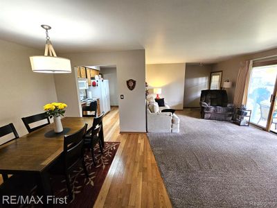 39 - 49012 Hickory, Condo with 2 bedrooms, 2 bathrooms and null parking in Shelby Twp MI | Image 2