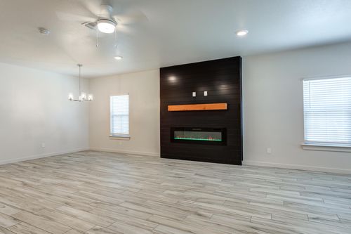 1115 N 7th St, Wolfforth, TX, 79382-2283 | Card Image