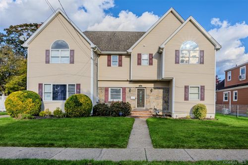 187 Kennedy Ave, Hempstead, NY, 11550-7123 | Card Image