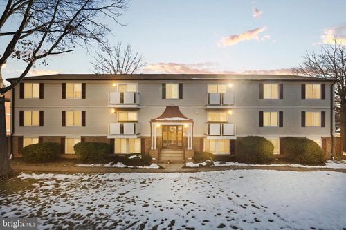 29-8385 Brockham Dr, ALEXANDRIA, VA, 22309-1892 | Card Image