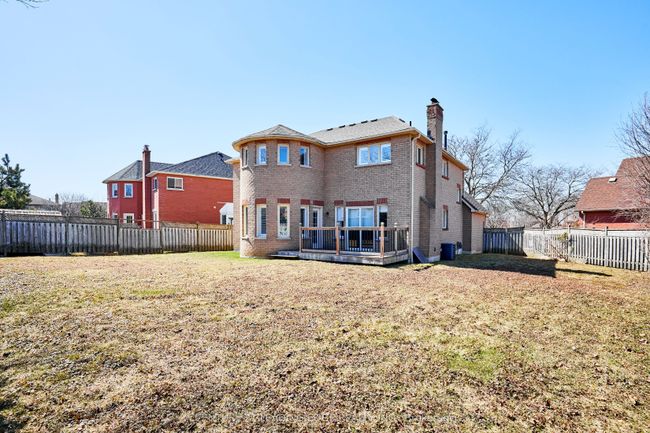 30 Wigston Crt, House other with 4 bedrooms, 3 bathrooms and 4 parking in Whitby ON | Image 28