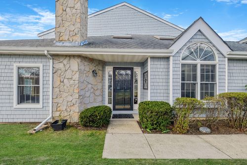 158 Lakebridge Dr N, Kings Park, NY, 11754-3954 | Card Image