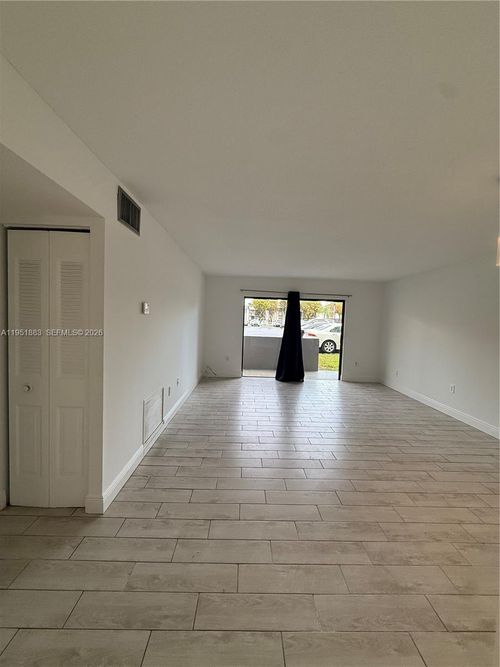 d104-10431 N Kendall Dr, Miami, FL, 33176 | Card Image
