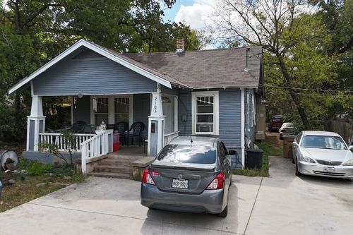 2103 E 12th St, Austin, TX, 78702-1703 | Card Image