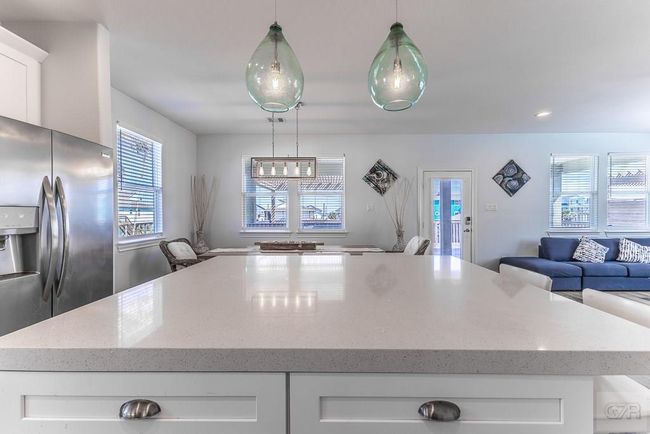 13111 Buccaneer Pkwy, House other with 3 bedrooms, 2 bathrooms and 1 parking in Freeport TX | Image 12