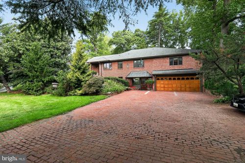 8815 Connecticut Ave, Chevy Chase, MD, 20815-6736 | Card Image