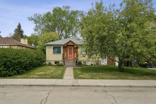 614 21 Ave Ne, Calgary, AB, T2E1T1 | Card Image