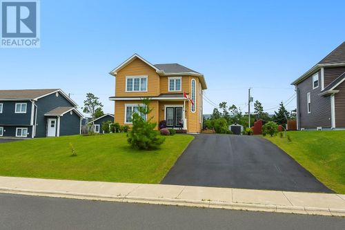 42 Cheshire Cres, Gander, NL, A1V0B8 | Card Image
