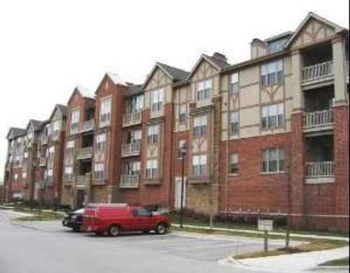 104-1914 Farnsworth Ln, Northbrook, IL, 60062-3772 | Card Image