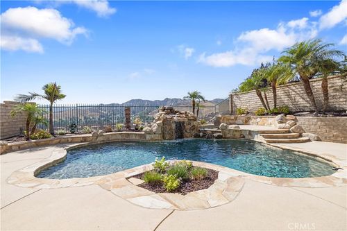 32241 Big Oak Ln, Castaic, CA, 91384-4124 | Card Image