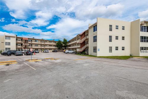apt-267-1481 Miami Gardens Dr, Miami, FL, 33179-4856 | Card Image