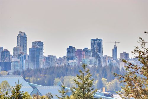 1110-2012 FULLERTON AVENUE, North Vancouver, BC, V7P3E3 | Card Image