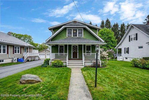 118 Green St, Moscow, PA, 18444-9079 | Card Image