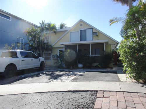 618 Avenida De Mayo, Sarasota, FL, 34242-1502 | Card Image