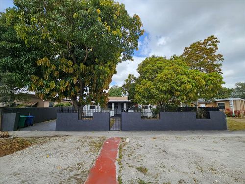 11712 Nw 3rd Ave, Miami, FL, 33168-3402 | Card Image