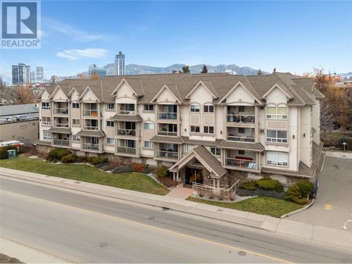 103-1965 Pandosy St, Kelowna, BC, V1Y1R9 | Card Image