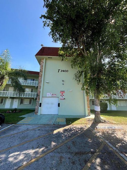 apt-307-3400 Springdale Blvd, Palm Springs, FL, 33461-1570 | Card Image