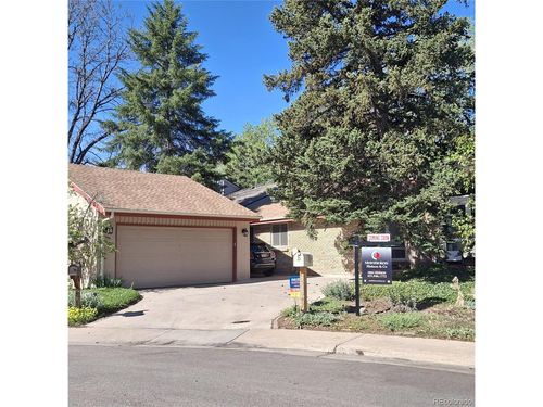 2884 S Oakland Cir E, Aurora, CO, 80014-3135 | Card Image