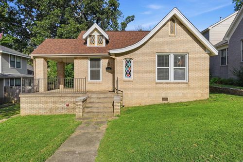 316 N Pine St, Little Rock, AR, 72205-4216 | Card Image