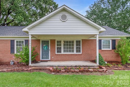 2795 Cane Mill Rd, Lancaster, SC, 29720-9566 | Card Image