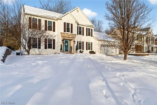 125 Glenshire Ln, Medina, OH, 44256-8165 | Card Image