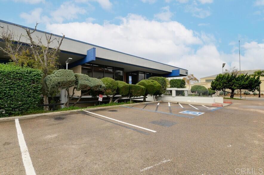 Commercial Lease in Escondido 3