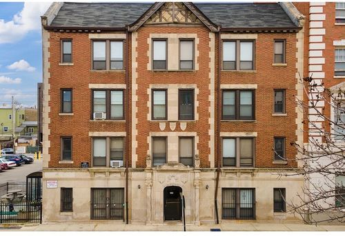 apt-202-3345 Marshfield Ave, CHICAGO, IL, 60657-2134 | Card Image