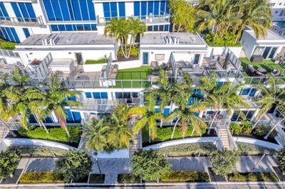 TH4 - 701 N Fort Lauderdale Beach Blvd, Townhouse with 3 bedrooms, 3 bathrooms and null parking in Fort Lauderdale FL | Image 2