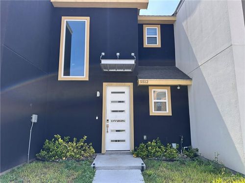 5512 N Crown Point, Pharr, TX, 78577 | Card Image