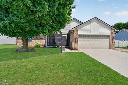 5664 Pine Knoll Blvd, Noblesville, IN, 46062-8406 | Card Image