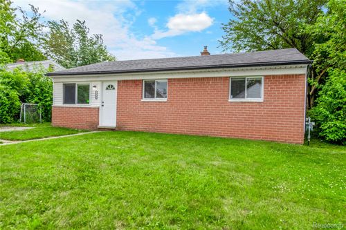 21732 Wellington Ave, Warren, MI, 48089-2825 | Card Image