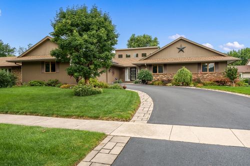 6834 Clovernook Rd, Rockford, IL, 61107-2648 | Card Image