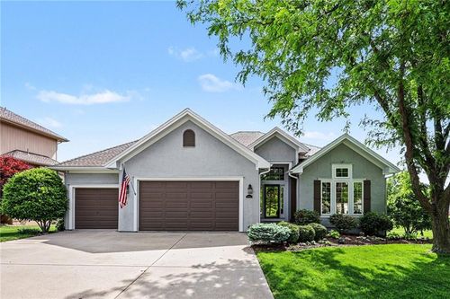 1923 Ne 104th Ter, Kansas City, MO, 64155-3563 | Card Image