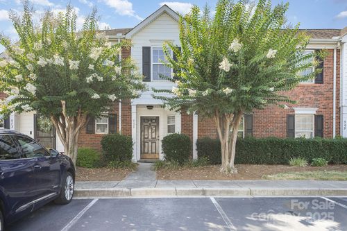 971 Heritage Pkwy, Fort Mill, SC, 29715-8333 | Card Image