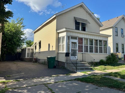 693 5th St E, Saint Paul, MN, 55106-5112 | Card Image