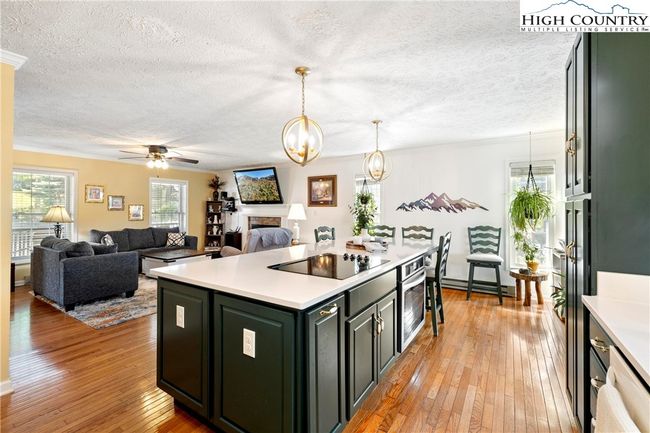 102 Wintergreen Way Rd, House other with 3 bedrooms, 4 bathrooms and null parking in Beech Mountain NC | Image 15