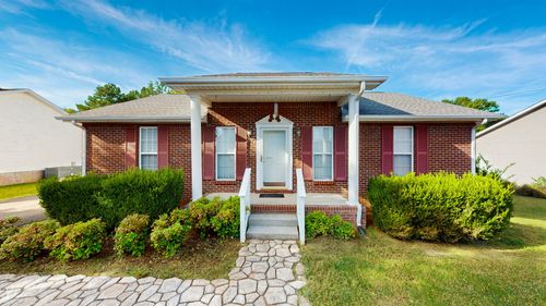2615 Queen Anne Ct, Springfield, TN, 37172-3965 | Card Image