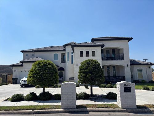 1600 Stonegate Dr, Mission, TX, 78574-2764 | Card Image
