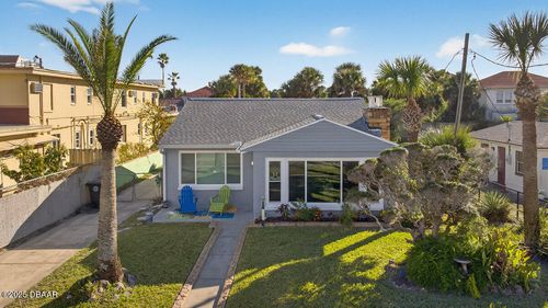 392 Euclid Ave, Daytona Beach, FL, 32118-3413 | Card Image