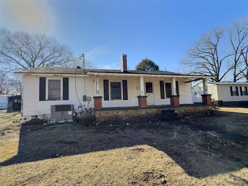 607 10th St, Bridgeport, AL, 35740-6530 | Card Image