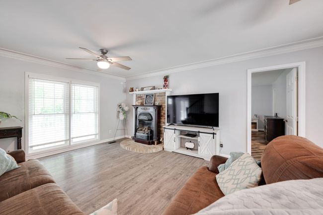 1628 Ketner Cove Rd, House other with 3 bedrooms, 3 bathrooms and 2 parking in Whitwell TN | Image 5