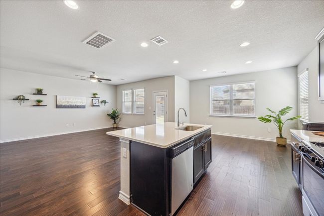 361 Silktassel Way, House other with 3 bedrooms, 3 bathrooms and 2 parking in Buda TX | Image 10
